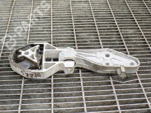 Gearbox mount VOLVO XC40 (536) T4 AWD | BP8833947M88 