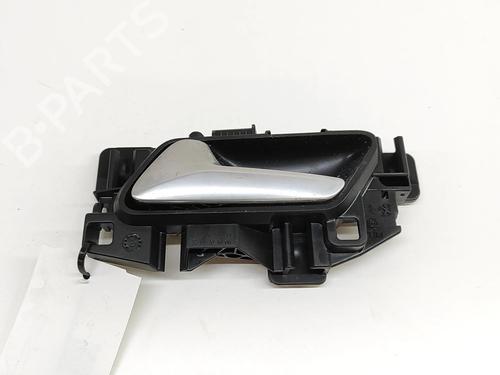 Used Front left interior door handle Front left interior door handle PEUGEOT 3008 II SUV (MC_, MR_, MJ_, M4_) Hybrid (224 hp) 33369341 33369341