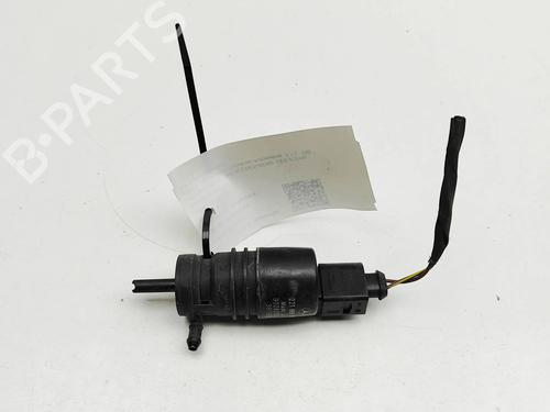 Used Washer pump Washer pump MERCEDES-BENZ CLS (C218) CLS 250 CDI / BlueTEC / d (218.303, 218.304) (204 hp) 33384729 33384729
