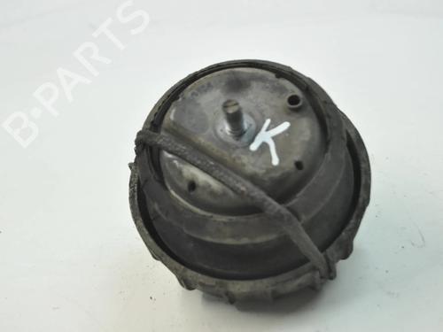 Used Engine mount Engine mount MERCEDES-BENZ VIANO (W639) CDI 2.2 (639.711, 639.713, 639.811, 639.813, 639.815) (109 hp) 33340872 33340872