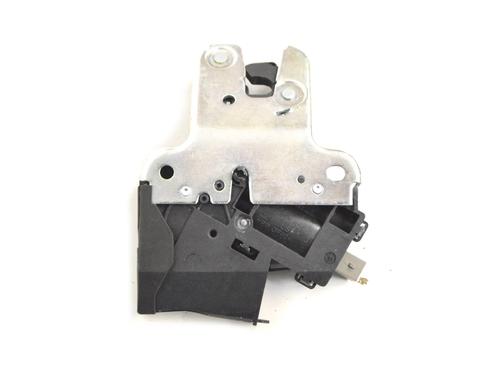 Used Tailgate lock AUDI A4 B8 (8K2) 1.8 TFSI (160 hp) 30219647