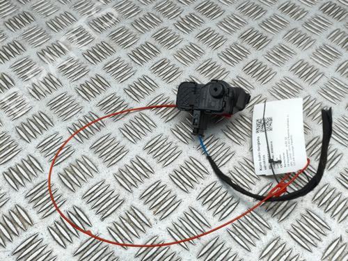 Used Fuel door actuator Fuel door actuator AUDI Q5 (8RB) 2.0 TDI quattro (170 hp) 39619681 39619681