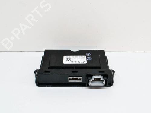Elektronische module TESLA MODEL S (5YJS) 90D AWD (422 hp) 10072666
