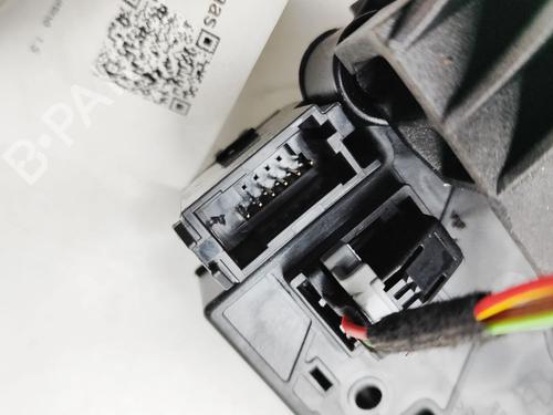 Steering column stalk BMW X1 (F48) xDrive 25 e Plug-in-Hybrid | BP32345084I23