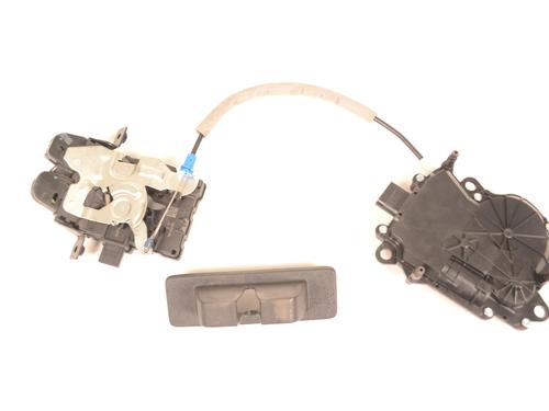 Used Tailgate lock Tailgate lock LAND ROVER RANGE ROVER SPORT II (L494) 3.0 SDV6 4x4 (306 hp) 33351799 33351799