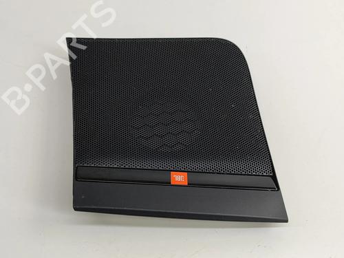 other-toyota-prius-_w5_-2015-2016-2017-2018-2019-2020-2021-2022-24142610 main image