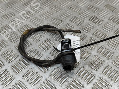 Used Washer pump TOYOTA PRIUS PLUS (_W4_) 1.8 Hybrid (ZVW40W, ZVW41W) (136 hp) 17444835