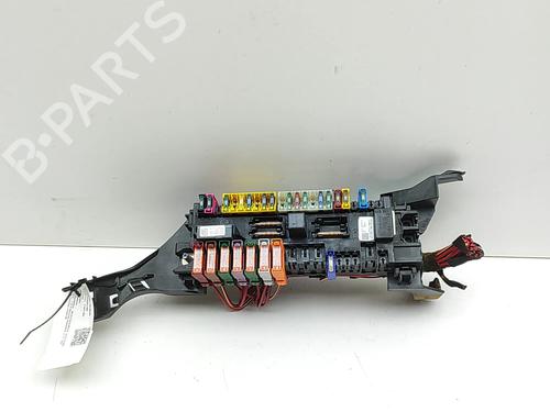 Used Fuse box Fuse box MERCEDES-BENZ GLS (X166) 500 4-matic (166.873) (456 hp) 33825820 33825820
