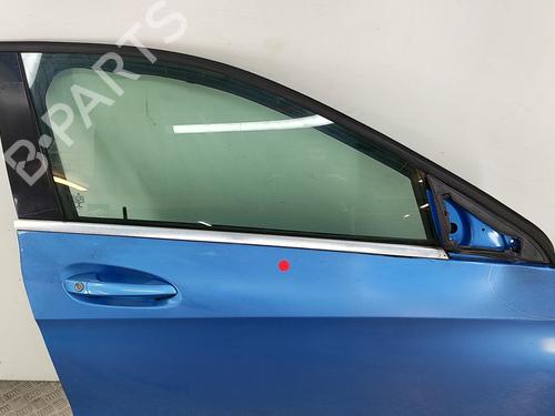 Used Right front door MERCEDES-BENZ A-CLASS (W176) A 180 (176.042) (122 hp) 29007388