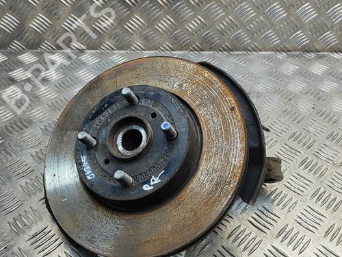 Used Left front steering knuckle TOYOTA YARIS (_P13_) 1.3 (NSP130_, NSP130) (95 hp) 28438439