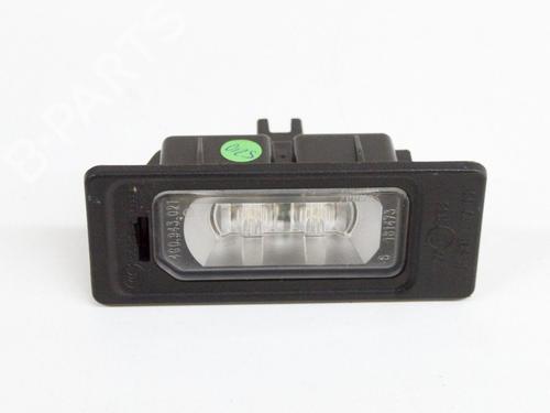 Used Licence plate light AUDI Q3 (8UB, 8UG) 2.0 TDI (140 hp) 14652136
