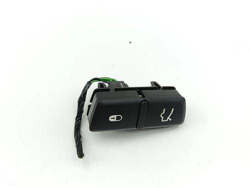 Used Switch Switch MASERATI LEVANTE SUV (M161) 3.0 D Q4 (250 hp) 27205702 27205702