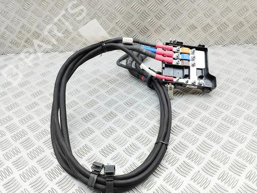 Used Fuse box Fuse box IVECO DAILY VI Platform/Chassis 35S18, 35C18, 40C18, 45C18, 50C18, 60C18, 65C18, 70C18 (179 hp) 33396027 33396027