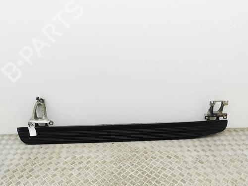 Højre sidekjole Højre sidekjole LAND ROVER RANGE ROVER SPORT II (L494) 3.0 SDV6 4x4 (306 hp) 33392716 33392716