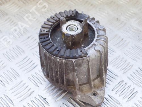 Used Engine mount MERCEDES-BENZ E-CLASS Coupe (C207) E 220 CDI / d (207.302, 207.301) (170 hp) 6764112