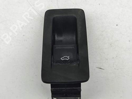 Used Switch VW SCIROCCO III (137, 138) 2.0 TDI (140 hp) 32459142