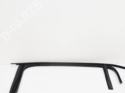 Used Rubber door seal TESLA MODEL X (5YJX) P100D AWD (772 hp) 15375694