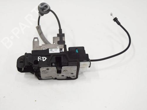 front-right-lock-volvo-s90-ii-234-d4-c70275100-31462456-2016-7797818 main image