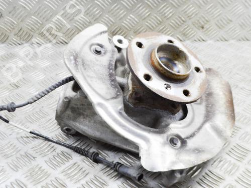 Used Left front steering knuckle BMW i3 (I01) Electric (170 hp) 15551814