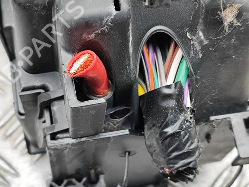 Fuse box JAGUAR F-PACE (X761) 2.0 TD4 | BP29830594E1