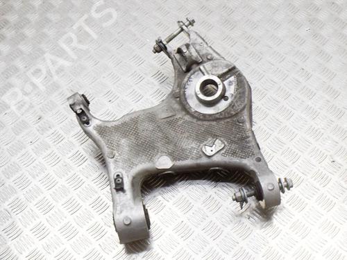 right-rear-suspension-arm-jaguar-f-pace-x761-2015-27749387 main image