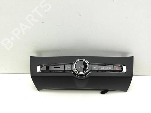 switch-volvo-v90-ii-estate-235-2016-36186664 main image
