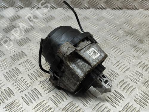 Used Engine mount BMW X7 (G07) xDrive M 50 d (400 hp) 27533020