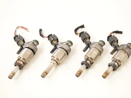 Used Injector VW SHARAN (7N1, 7N2) 2.0 TSI (220 hp) 30210382