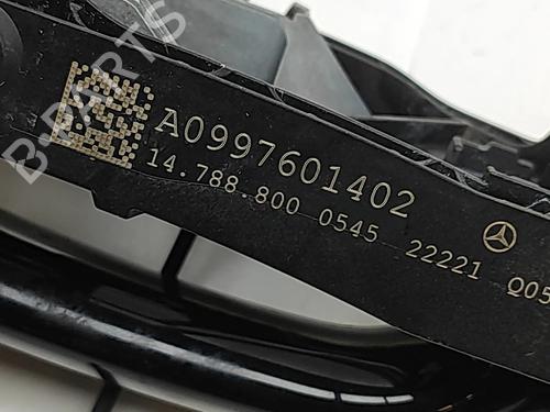 Front right exterior door handle MERCEDES-BENZ GLA (H247) GLA 200 d (247.712) | BP32142983C129 