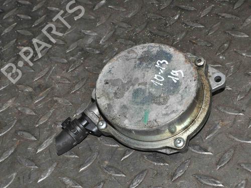 Used Vacuum pump LAND ROVER RANGE ROVER IV (L405) 4.4 SDV8 4x4 (340 hp) 30216076