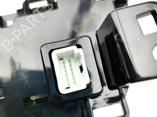 Switch HYUNDAI IONIQ 6 (CE) EV All-wheel Drive | BP33962343I30  - Image 9