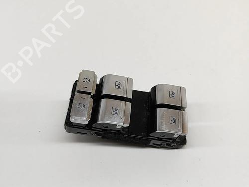 venstre-foran-elrute-bryter-audi-e-tron-gen-2018-27781487 main image