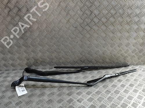 Used Front windshield wiper arm Front windshield wiper arm 28590288 28590288