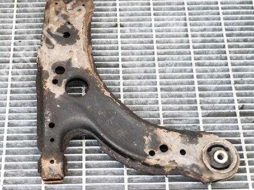 Used Left front suspension arm SEAT LEON (1M1) 1.4 16V (75 hp) 6739985