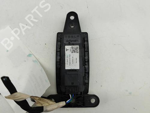 Comutador TESLA MODEL X (5YJX) P100D AWD | BP28435603I30 