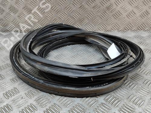 Used Rubber door seal MAZDA CX-5 (KE, GH) 2.0 AWD (KEEAW) (160 hp) 16640119