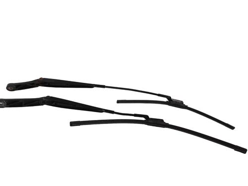 Used Front windshield wiper arm VW PASSAT B7 Variant (365) 2.0 TDI (140 hp) 30242067
