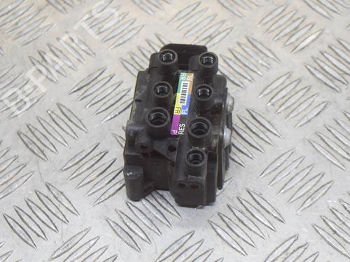 Used Electronic module Electronic module TESLA MODEL S (5YJS) 75D AWD (525 hp) 29226884 29226884