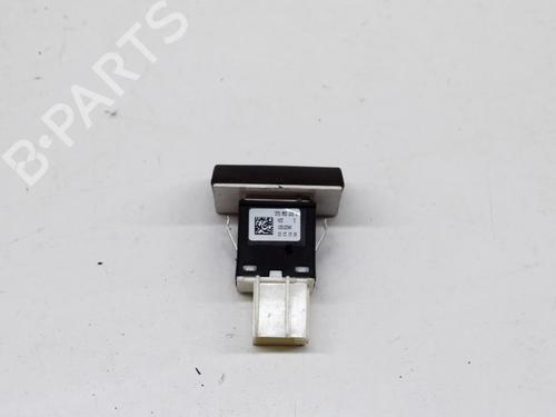Warning switch SKODA SUPERB II Estate (3T5) 2.0 TDI | BP8843773I22