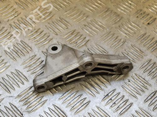 Used Support TOYOTA AVENSIS Saloon (_T27_) 1.6 D4-D (WWT270_) (112 hp) 14610409