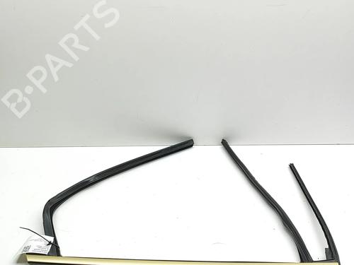 Dørliste BMW XM (G09) XM All-wheel Drive | BP32213693C150