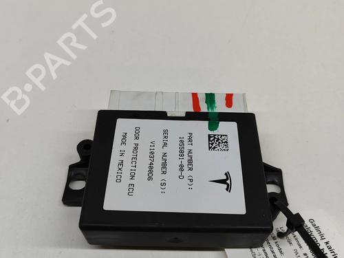 Used Electronic module TESLA MODEL X (5YJX) 90D AWD (525 hp) 17015855