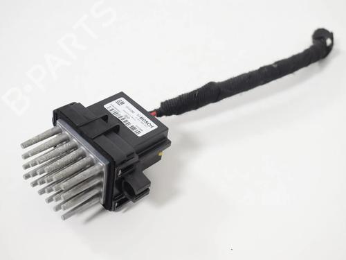 Used Heater resistor CHEVROLET CRUZE (J300) 2.0 CDI (125 hp) 30257143