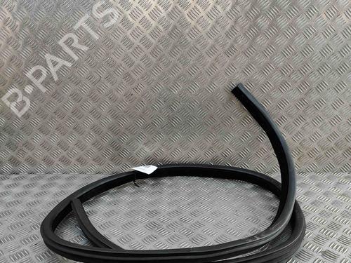 Used Rubber door seal LAND ROVER RANGE ROVER VELAR (L560) 2.0 D240 SD4 4x4 (241 hp) 29337216