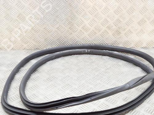 Used Rubber door seal HONDA CR-V V (RW_, RT_) 1.5 VTEC (RW1) (173 hp) 27760228