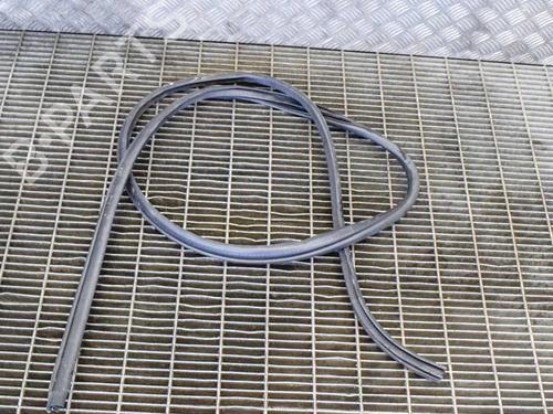 Gummiliste Gummiliste MITSUBISHI L200 / TRITON (KJ_, KK_, KL_) 2.4 DI-D 4WD (KJ0T) (154 hp) 14613223 14613223