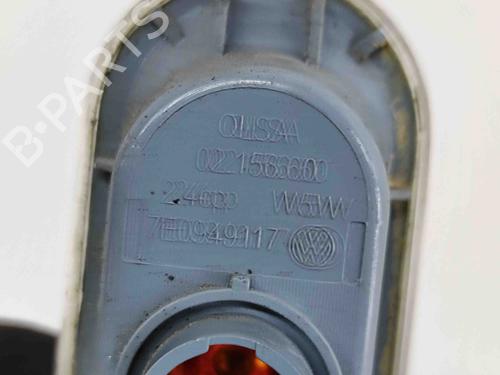 Right side indicator VW TRANSPORTER T5 Van (7HA, 7HH, 7EA, 7EH) 2.0 TDI 4motion | BP16711488I19