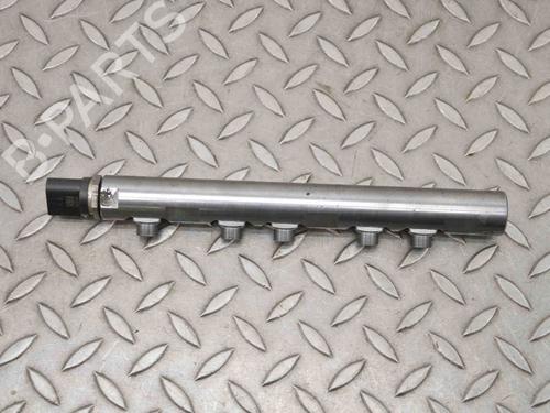 Used Injection rail MINI MINI COUNTRYMAN (R60) Cooper D (112 hp) 30233965