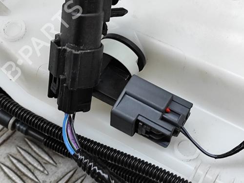 Windscreen washer tank FORD KUGA III (DFK) 2.5 FHEV | BP28562136C113 