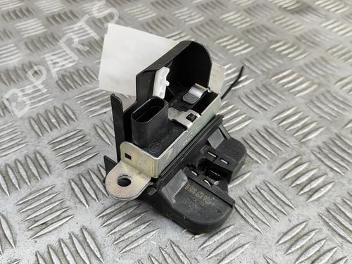 tailgate-lock-vw-golf-vii-5g1-bq1-be1-be2-2012-2013-2014-2015-2016-2017-2018-2019-2020-2021-27265899 main image